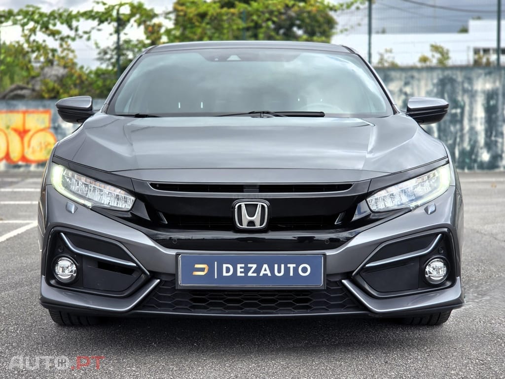 Honda Civic 1.0 i-VTEC Elegance Navi CVT