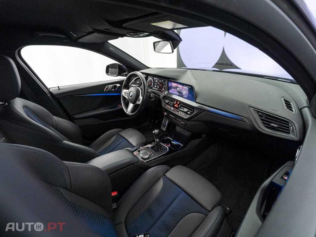 BMW 116 d Pack Desportivo M