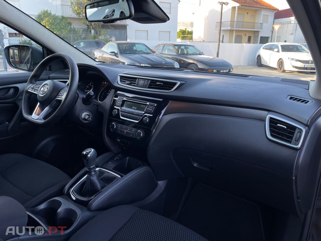 Nissan Qashqai 1.2 DIG-T ACENTA