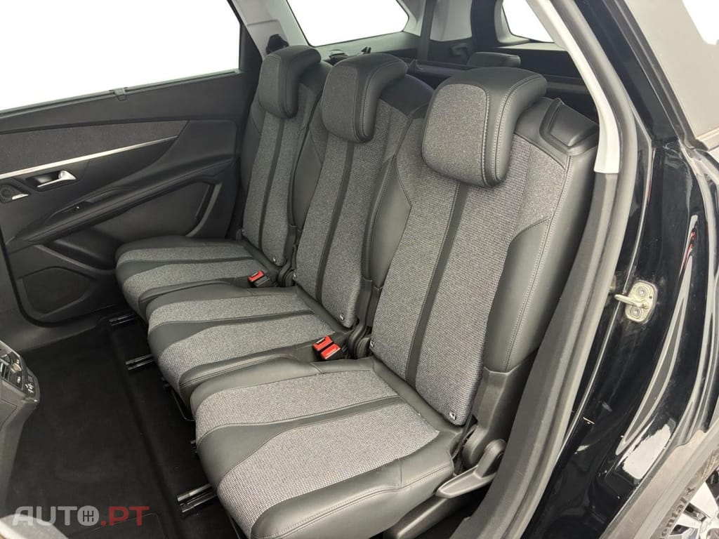 Peugeot 5008 1.5 BlueHDi Allure Pack EAT8