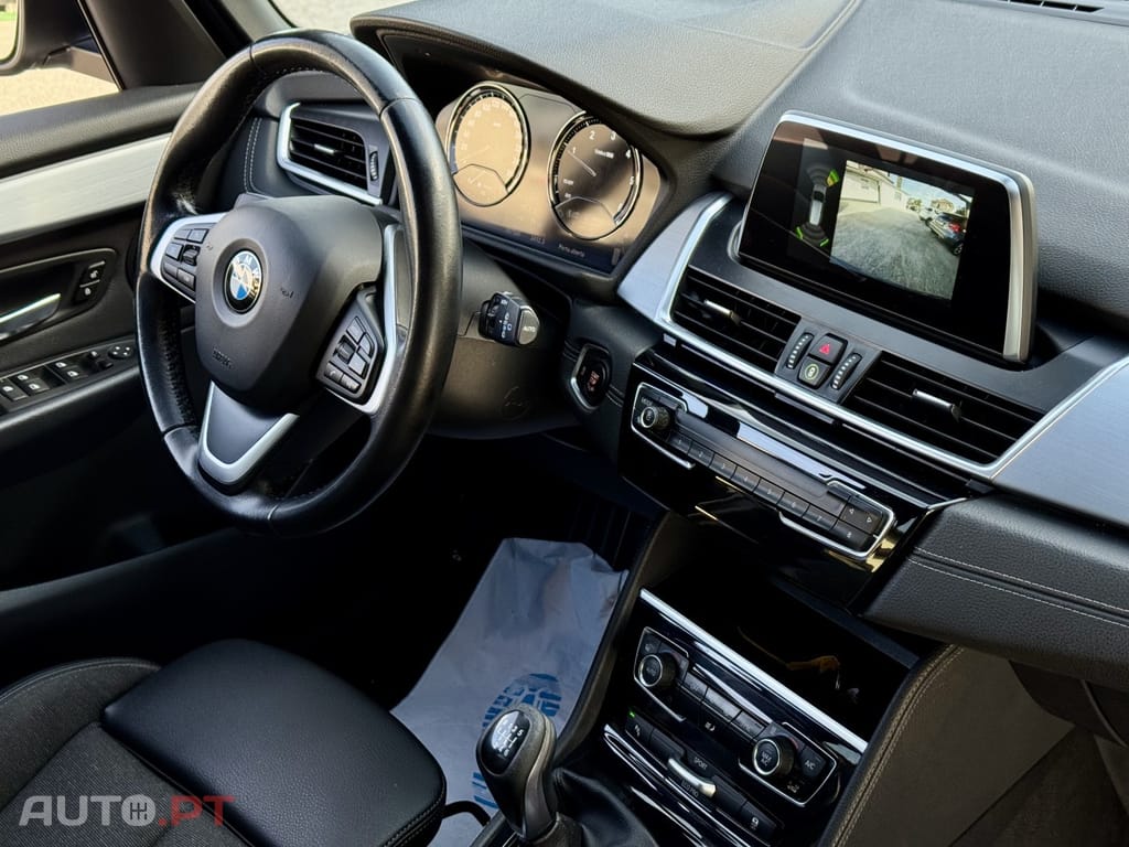 BMW 216 d 7L Line Sport