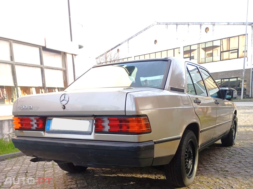 Mercedes-Benz 190 D