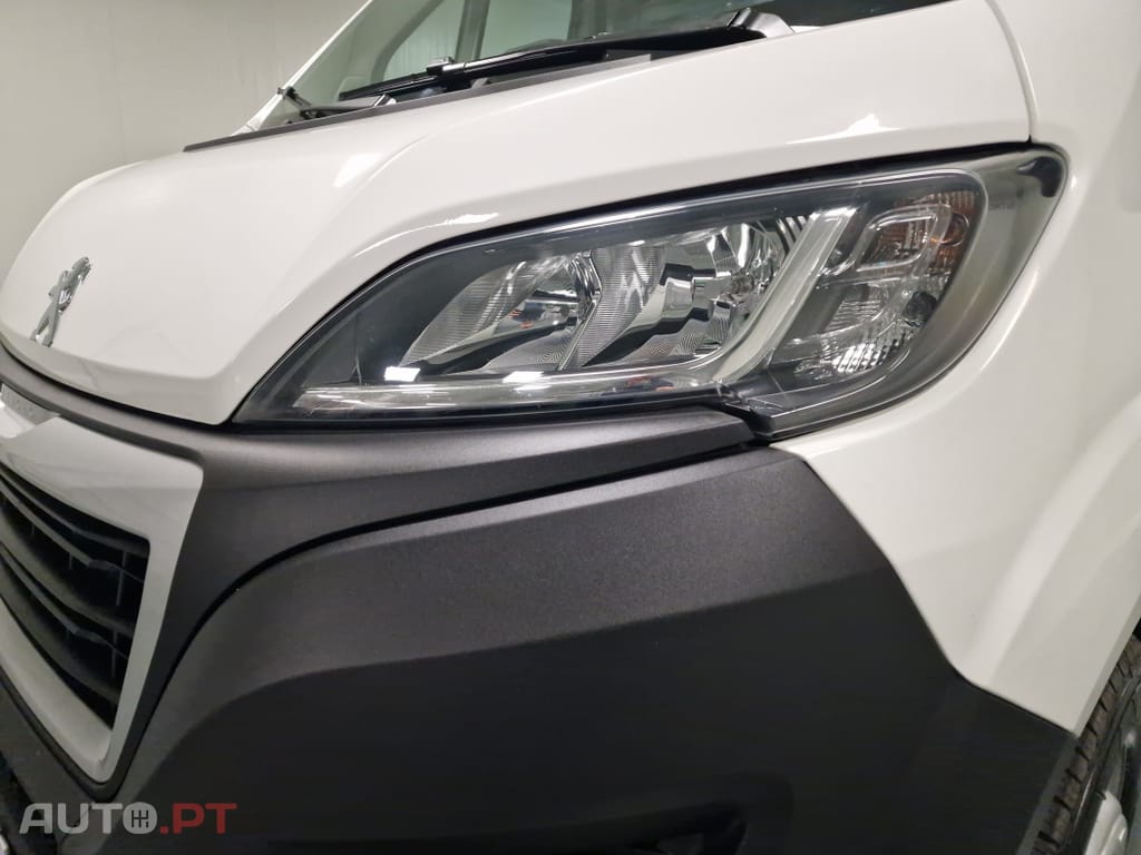 Peugeot Boxer 2.2 BlueHDi 435 L4H2 Premium
