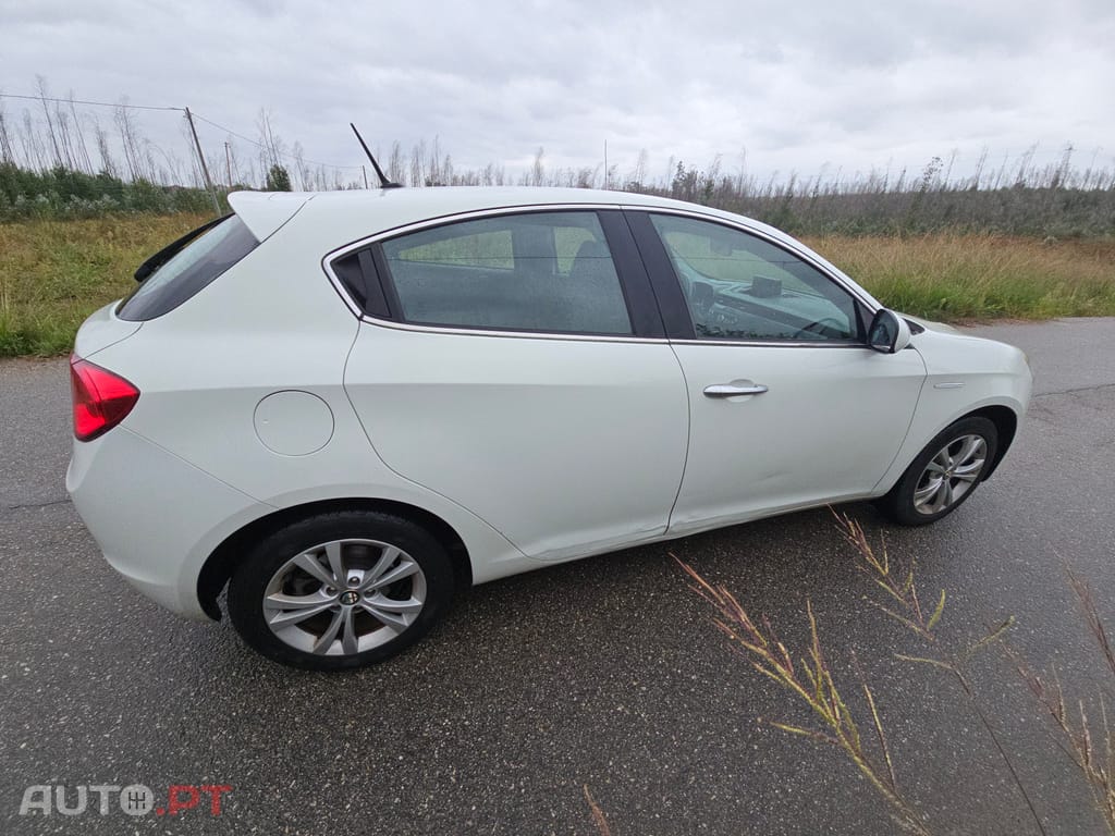 Alfa Romeo Giulietta 1.6 105cv Distinctive