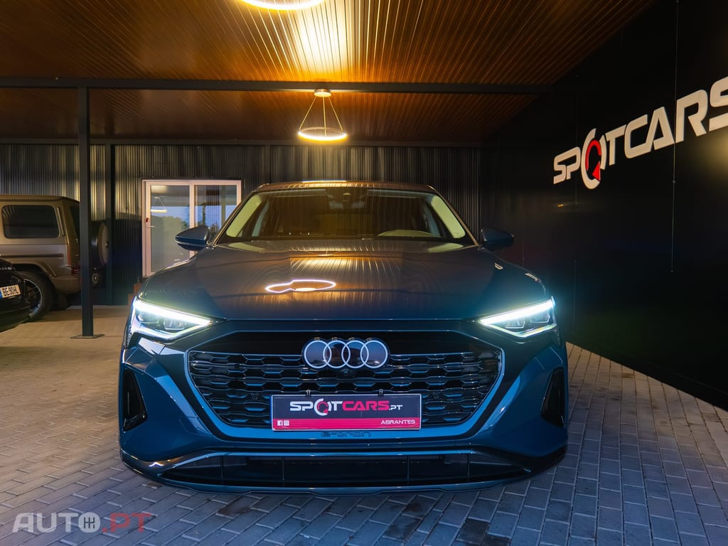 Audi Q8 E-Tron 55 quattro Advanced