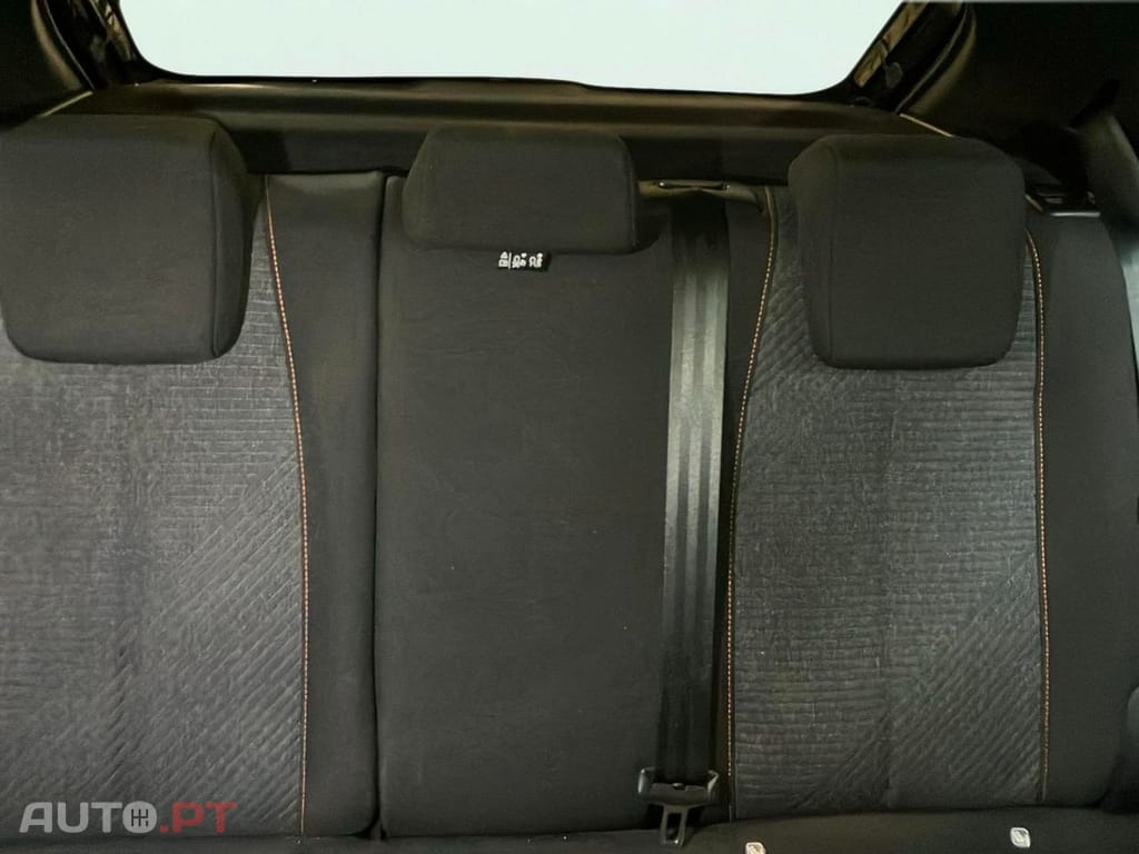 Peugeot 208 1.2 Hybrid Allure e-DCS6