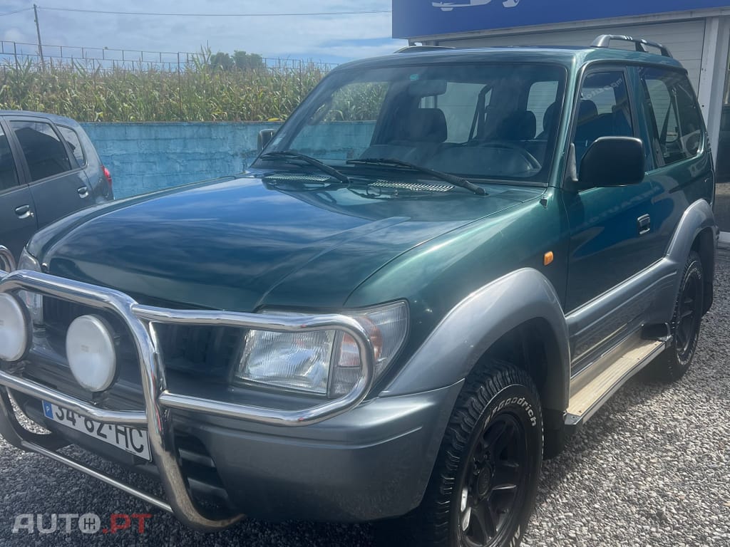 Toyota Land Cruiser 3.0 TD Pack 1