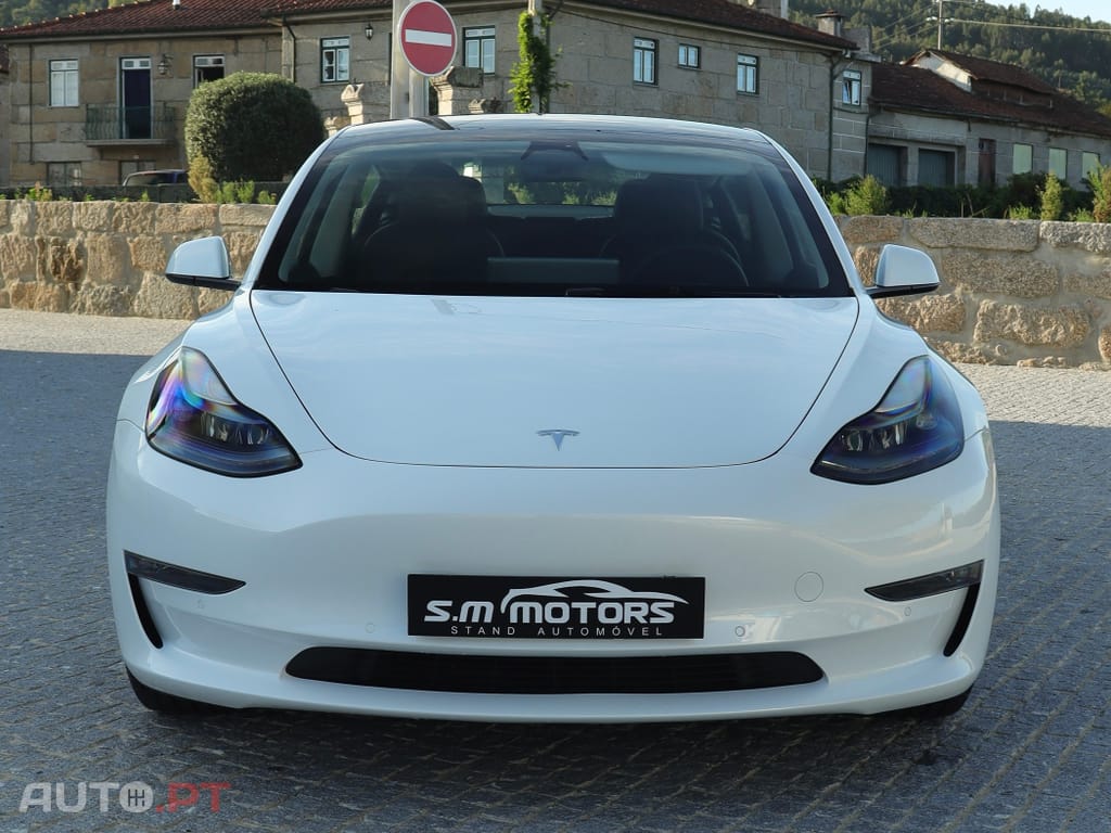 Tesla Model 3 Long-Range Dual Motor AWD