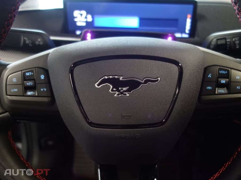 Ford Mustang Mach-E 76 kWh I.V.A DEDUTÍVEL