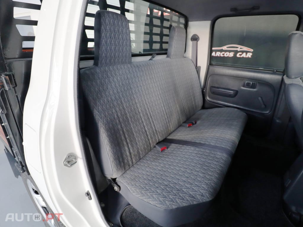 Toyota Hilux 2.5 D4-D CD CM