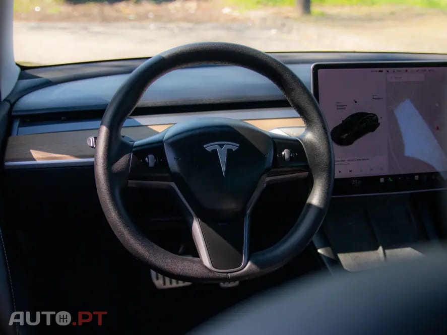 Tesla Model 3 Long Range AWD Dual Motor Performance