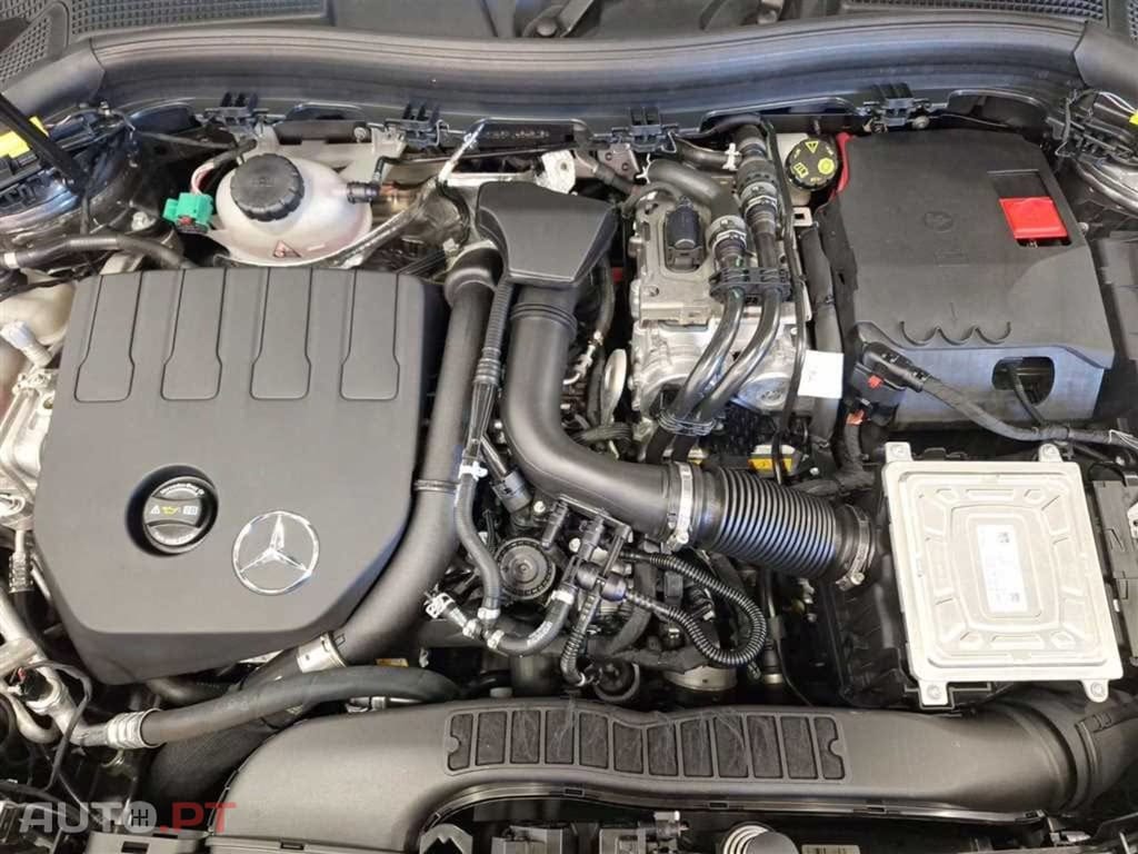 Mercedes-Benz GLA 250 I.V.A DEDUTIVEL e AMG Line