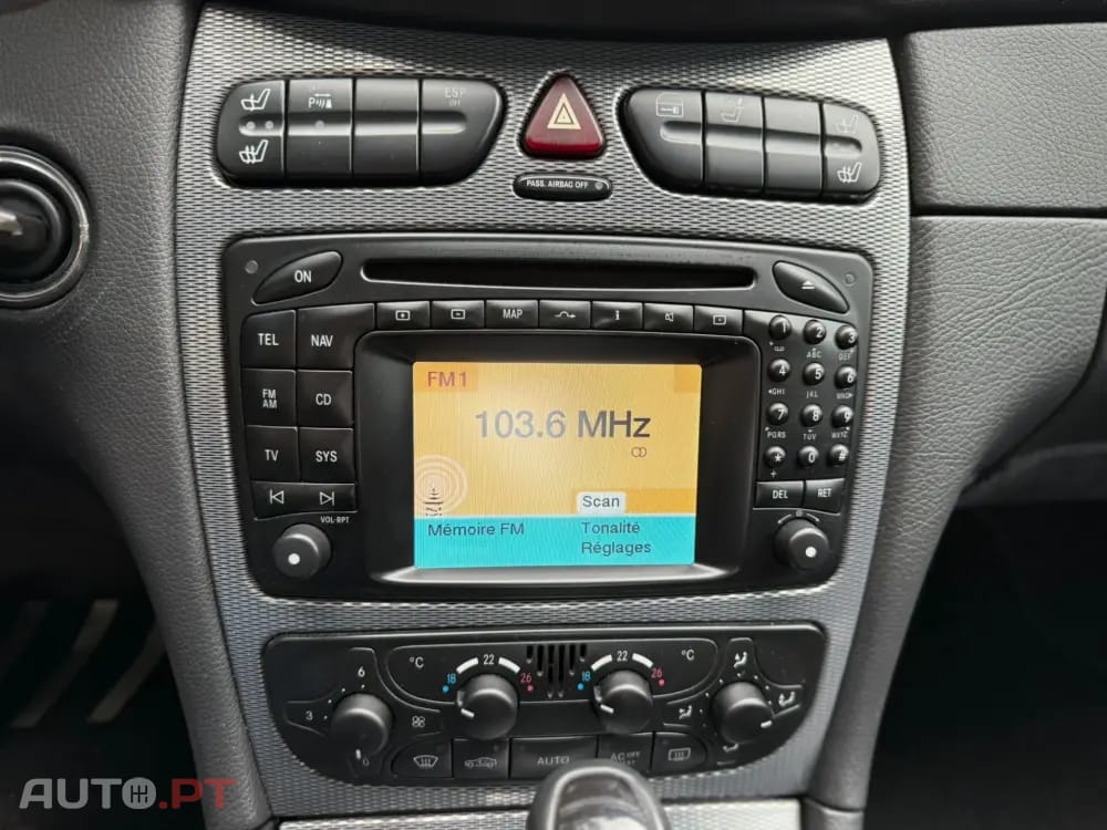 Mercedes-Benz CLK 240 Outro