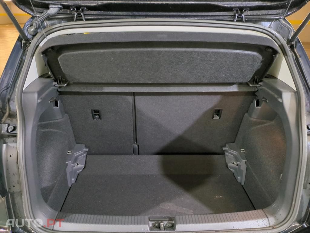 Volkswagen T-Cross 1.0 TSI Urban