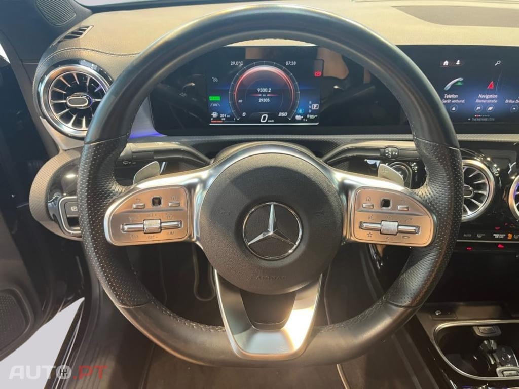 Mercedes-Benz CLA 250 e Coupé AMG I.V.A DEDUTÍVEL 