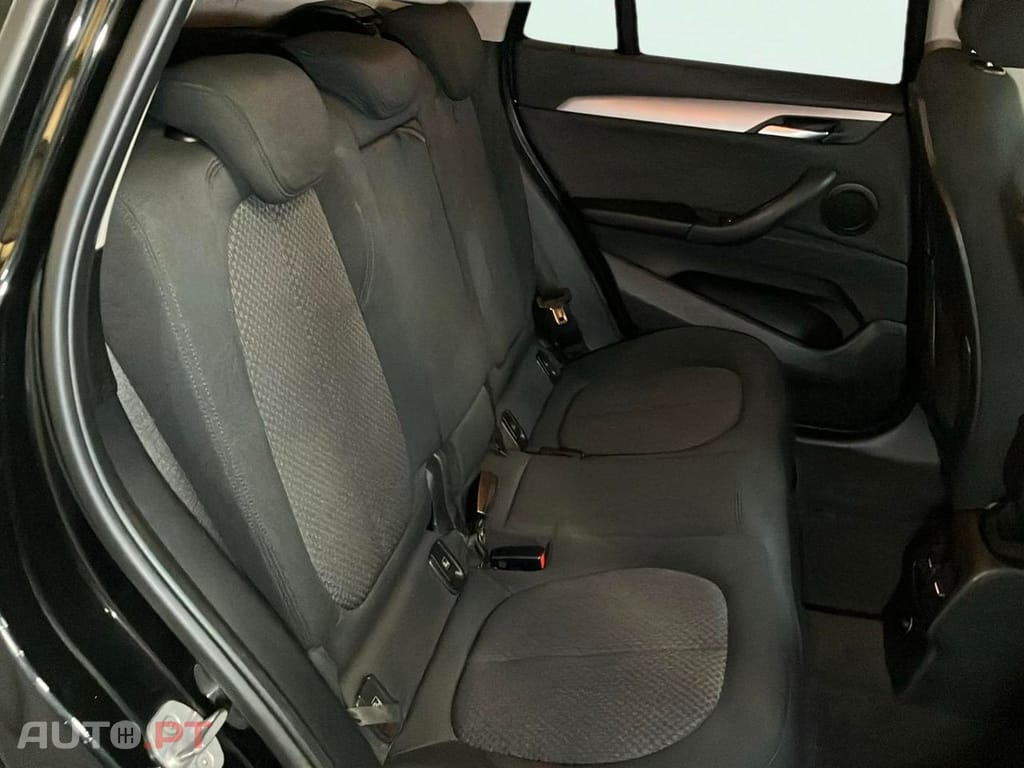 BMW X1 16 d sDrive Advantage