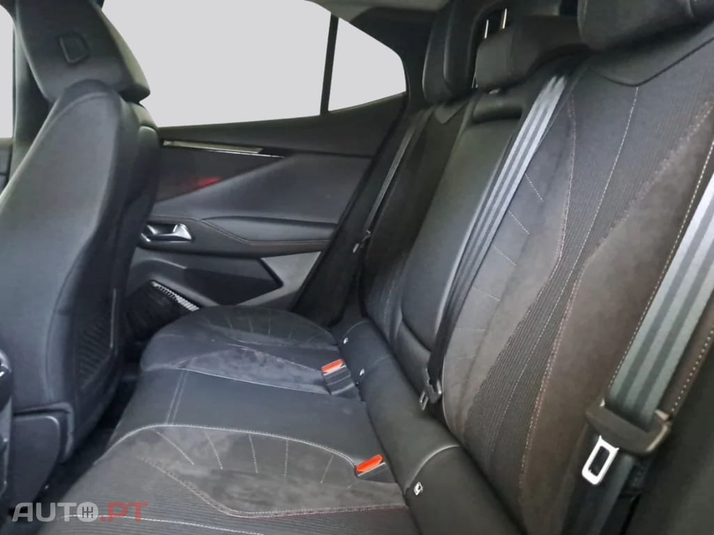 DS DS4 1.2 Puretech 130 EAT8 Performance Line