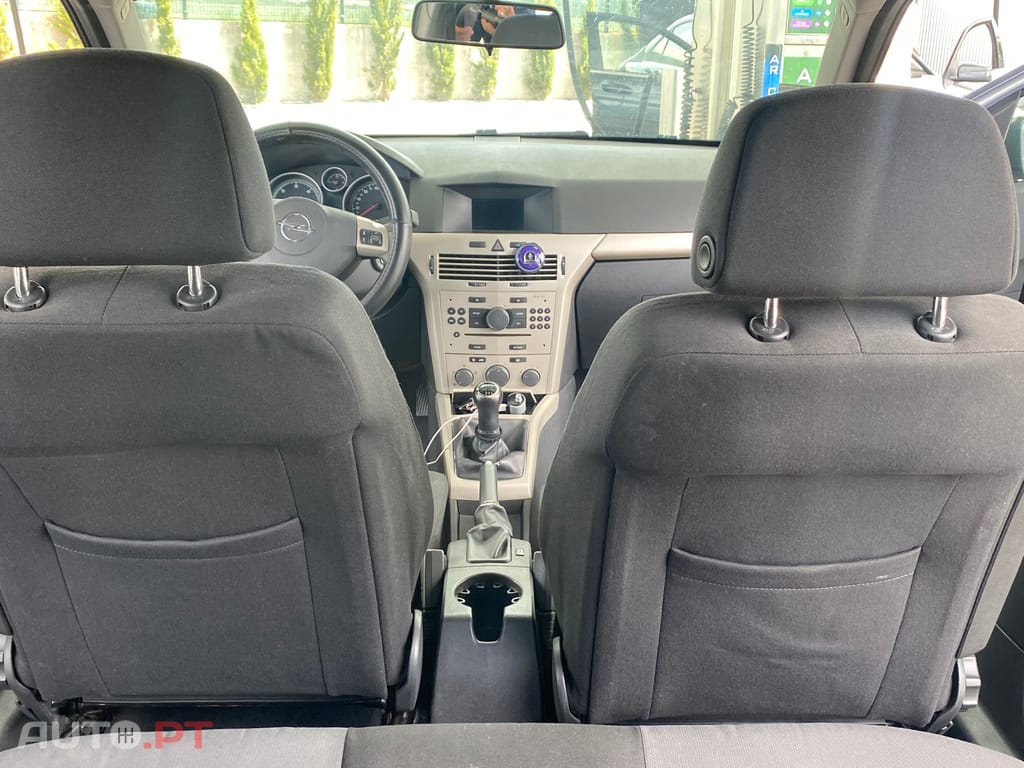 Opel Astra H