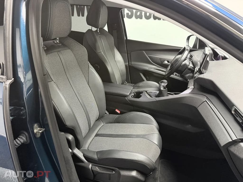 Peugeot 5008 1.2 PureTech Allure