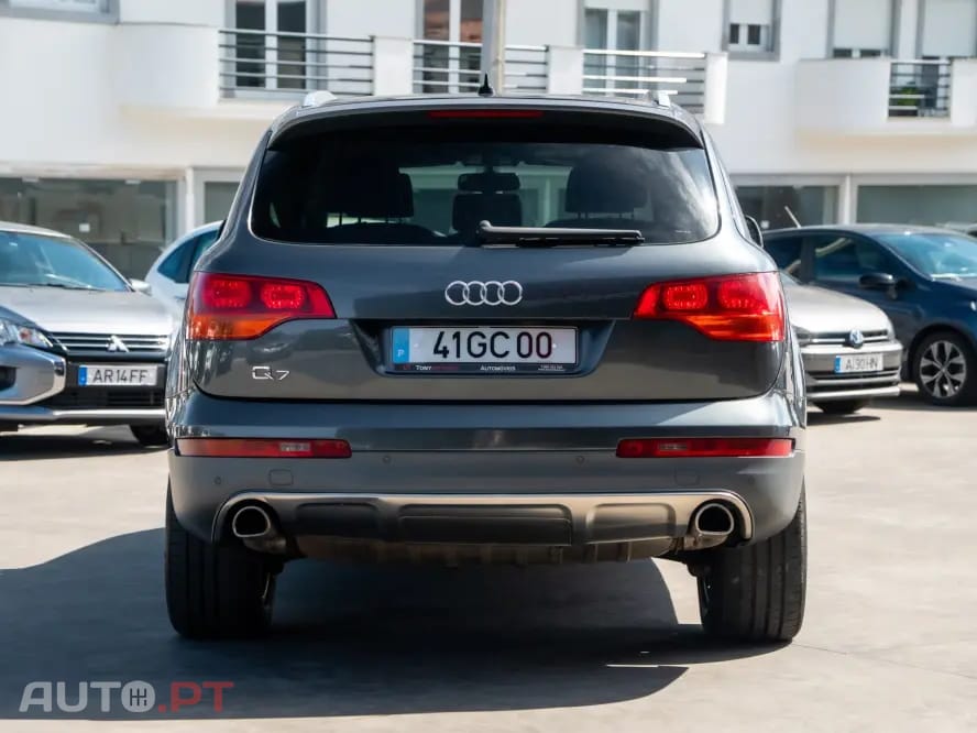 Audi Q7 3.0 TDI DPF quattro tiptronic