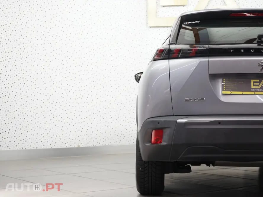 Peugeot 2008 1.2 PureTech Allure