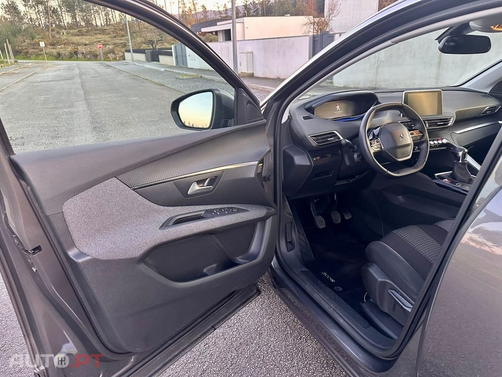 Peugeot 3008 1.5 BlueHDi Active Pack