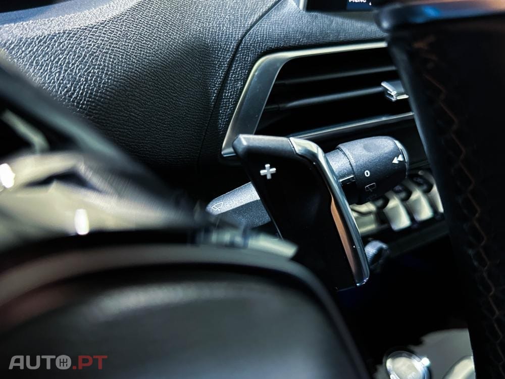 Peugeot 3008 1.6 PureTech GT EAT8
