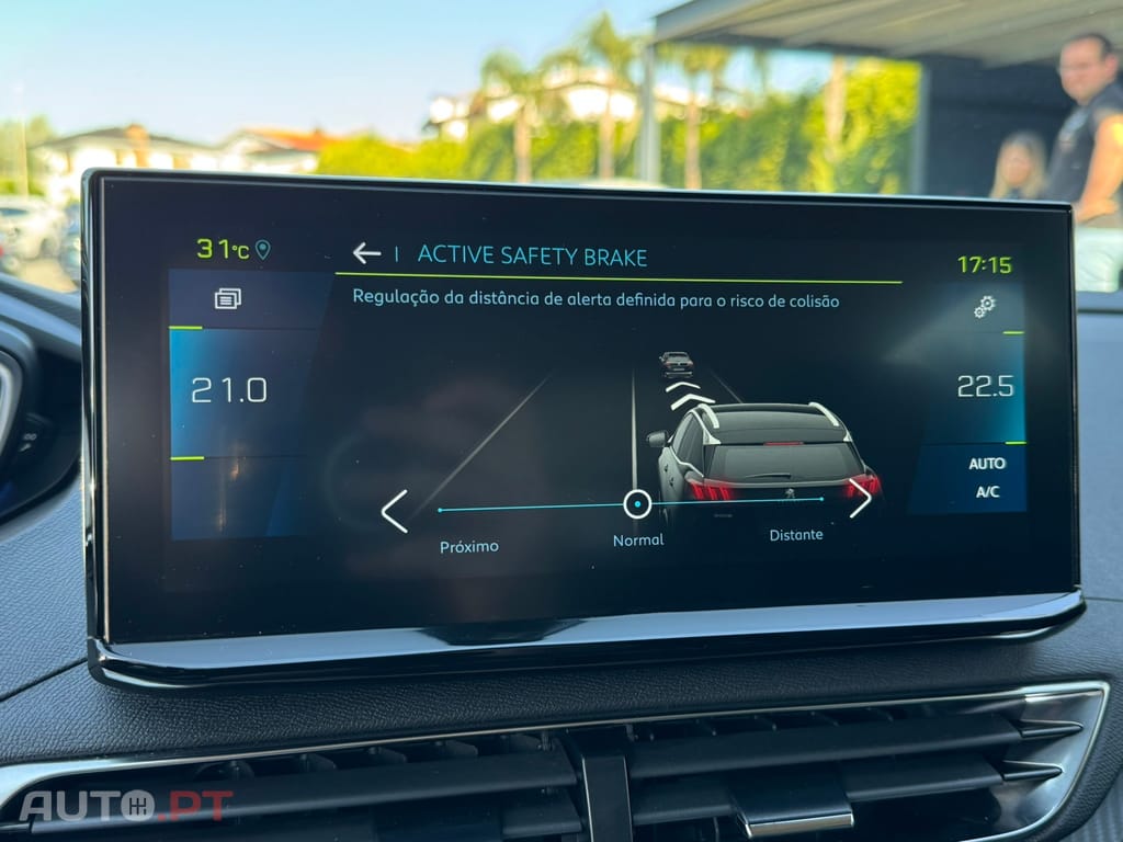 Peugeot 3008 1.6 Hybrid Allure e-EAT8