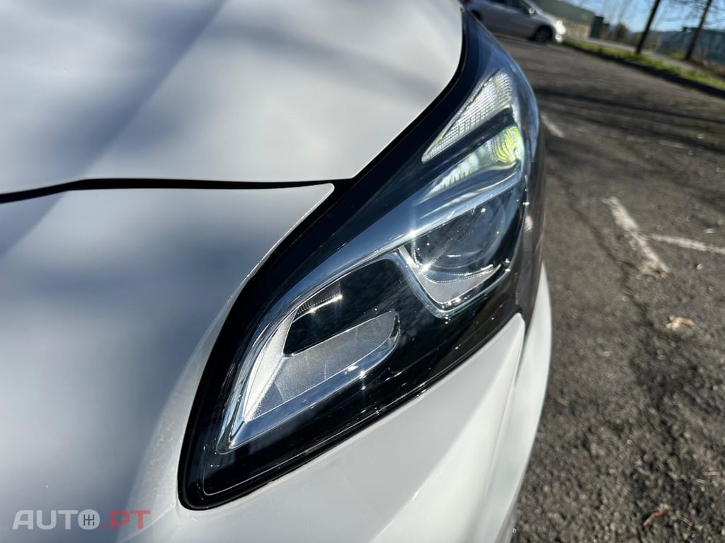 Opel Corsa 1.4 T GSi J18