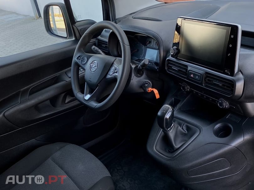 Opel Combo 3-lugares