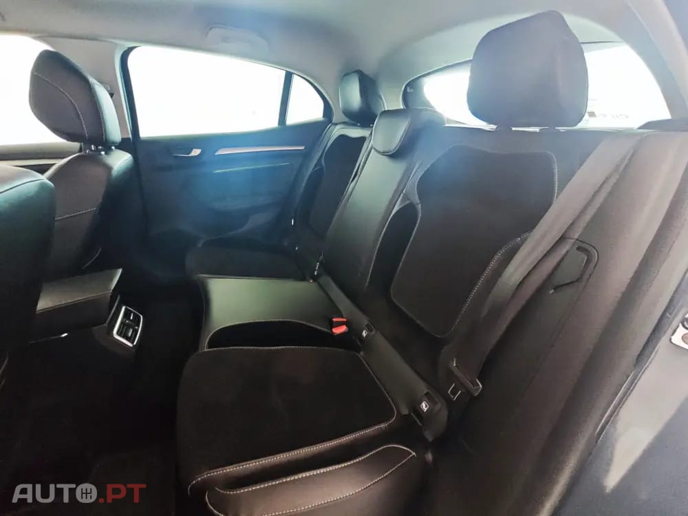 Renault Mégane ENERGY TCe 130 EDC INTENS