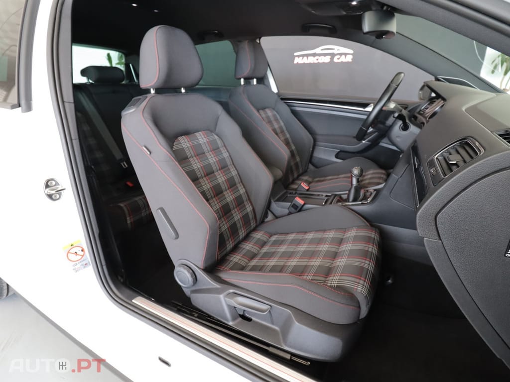 Volkswagen Golf GTI Performance