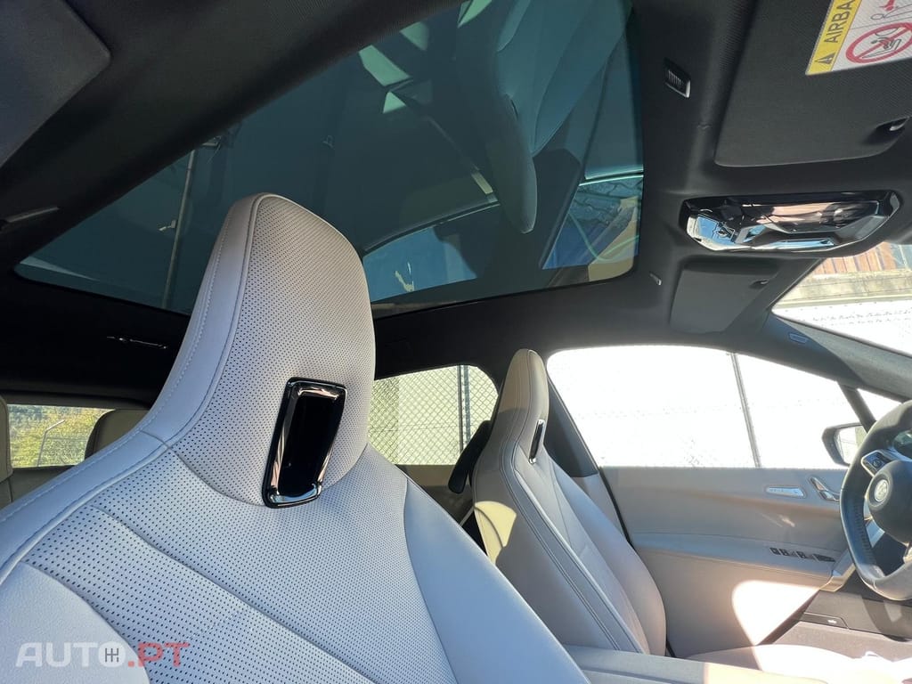 BMW iX xDrive50