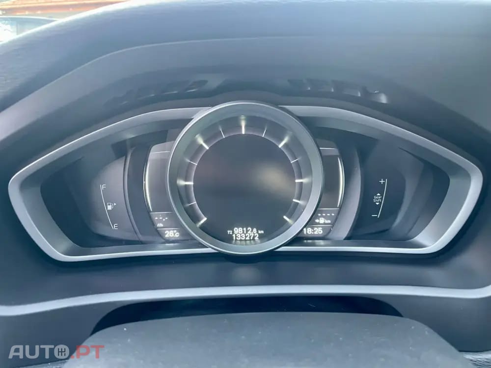 Volvo V40 Cross Country 2.0 D2 Momentum