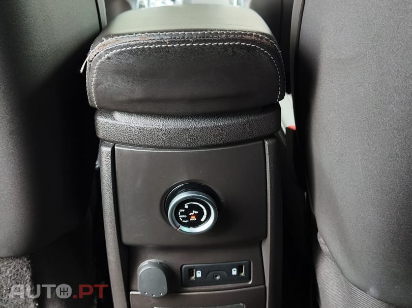 Renault Espace 1.6 dCi Initiale Paris EDC