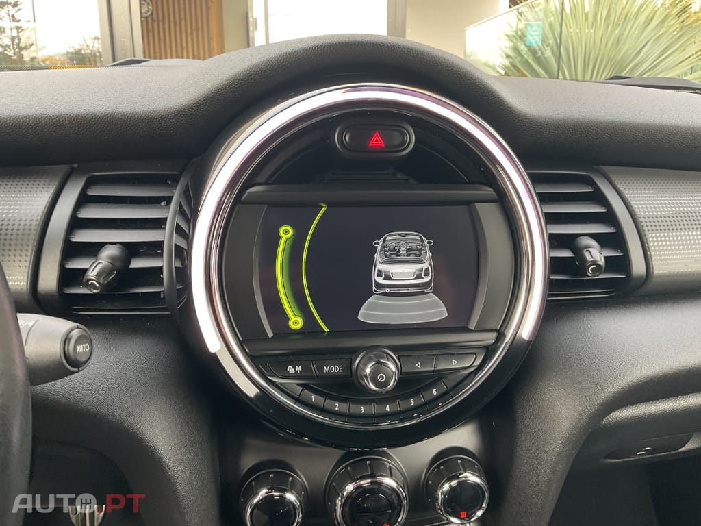 MINI Cabrio Cooper D