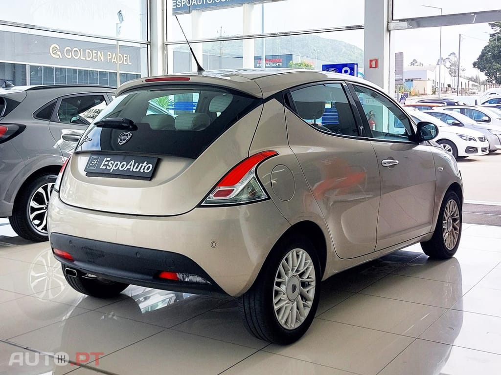 Lancia Ypsilon 1.2 S&S Fashion