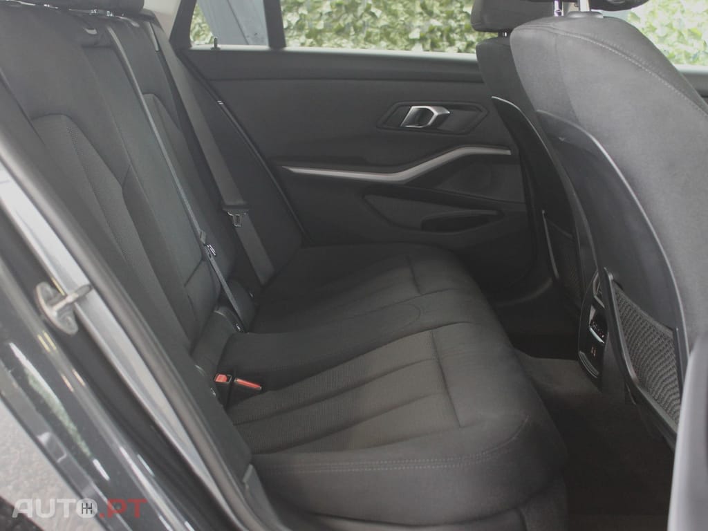 BMW 330 e Corporate Edition Auto