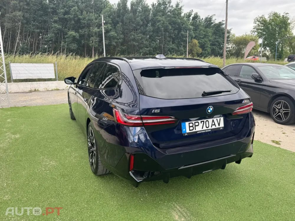 BMW i5 M60