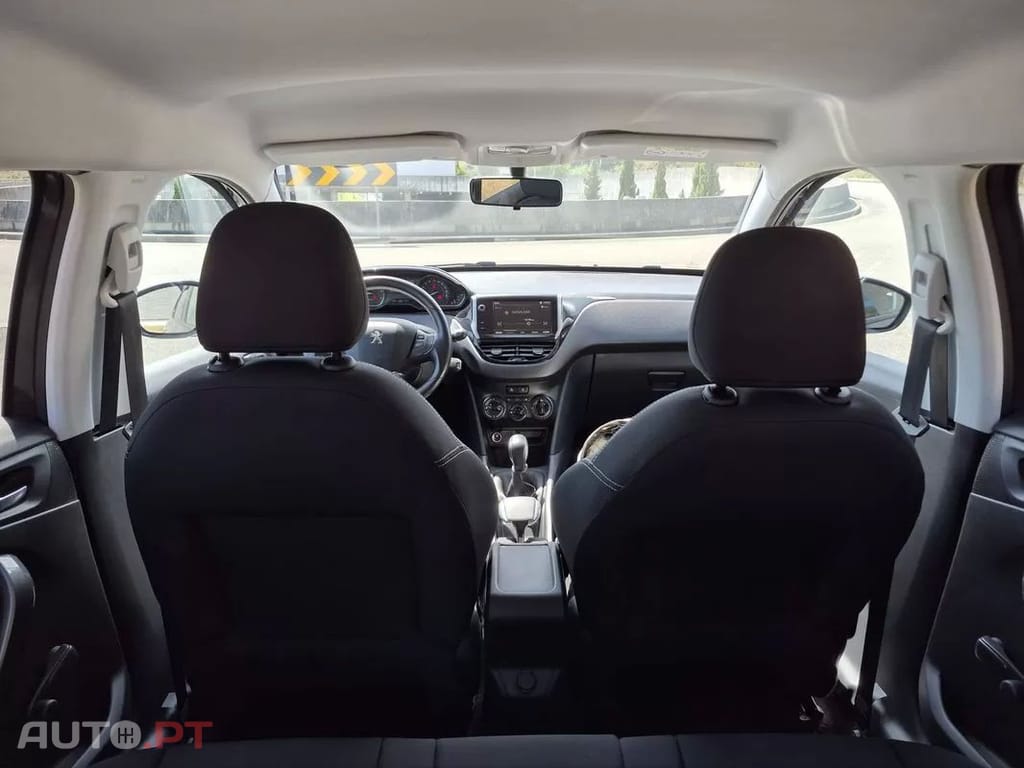 Peugeot 2008 1.2 PureTech Style