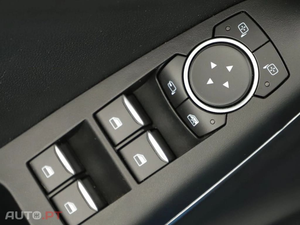 Ford Puma 1.0 EcoBoost MHEV Titanium