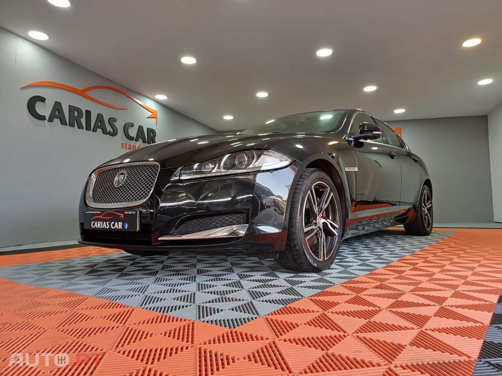 Jaguar XF 2.2 D Premium Luxury