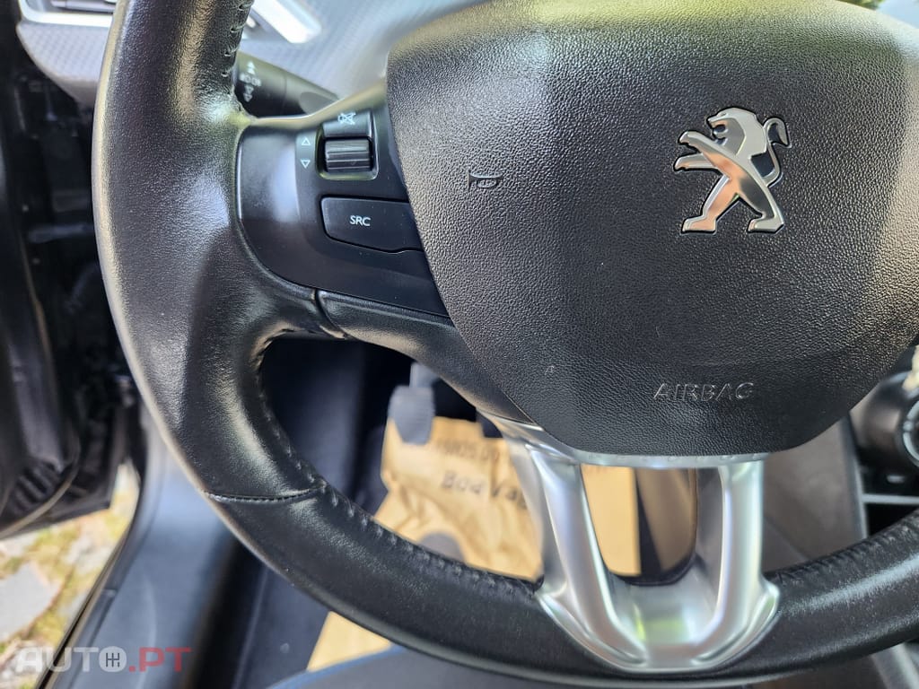 Peugeot 208 1.5 BlueHDi Signature
