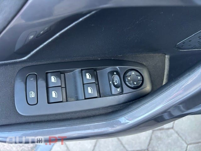 Peugeot 2008 1.6 BlueHDi Style