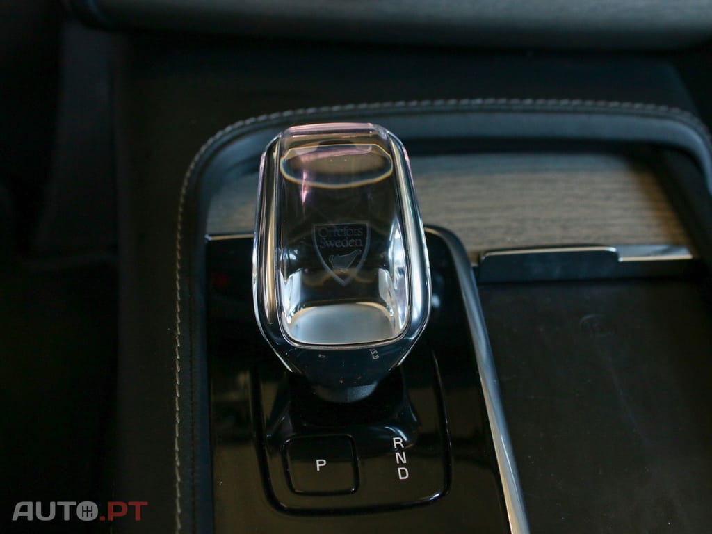 Volvo XC90 2.0 T8 PHEV Core AWD