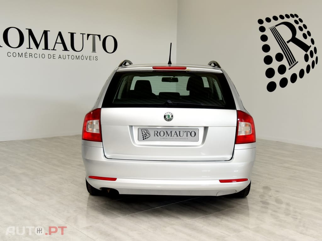 Skoda Octavia Break 1.6 TDi Ambiente DSG