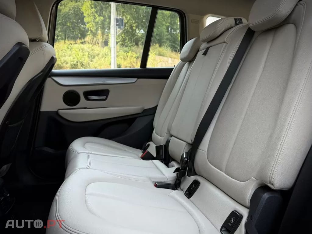 BMW 216 d 7L Line Luxury