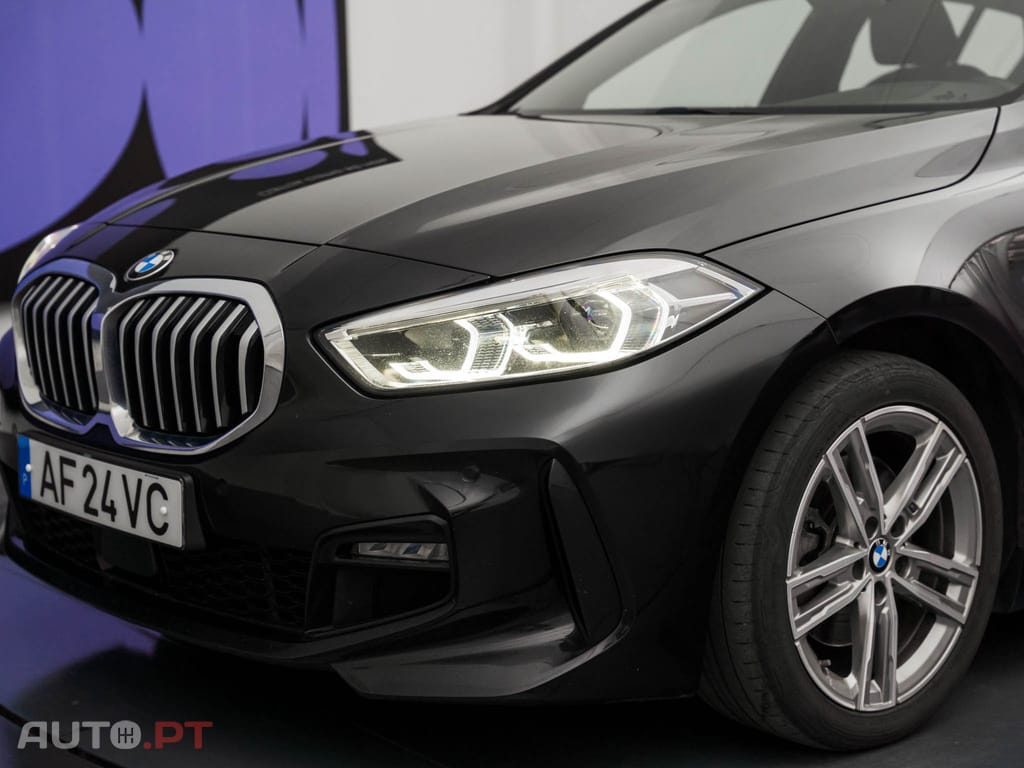 BMW 118 i Pack Desportivo M Auto