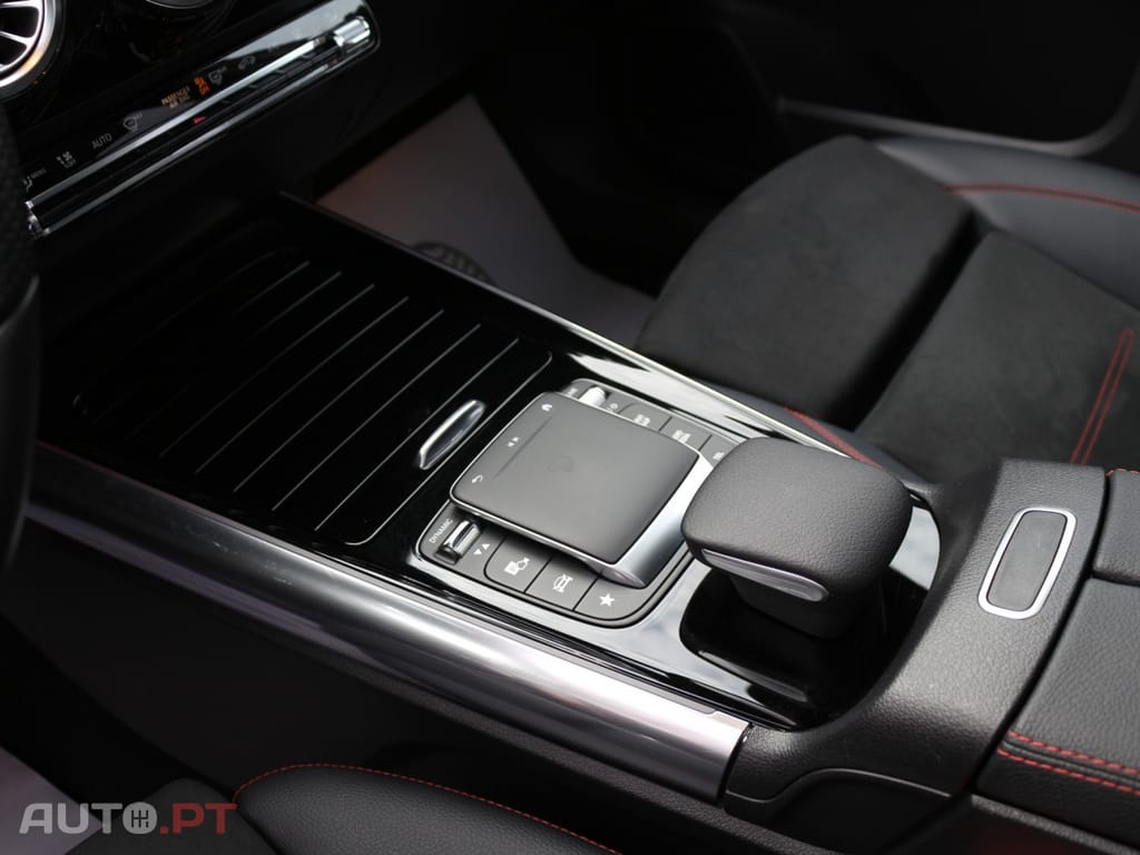 Mercedes-Benz GLA 250 e AMG Line