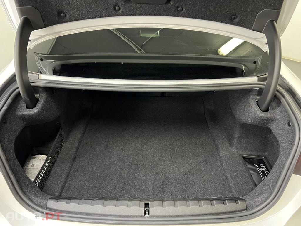 BMW 420 i Auto Pack M Desportiva